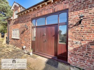 Front Entrance- click for photo gallery